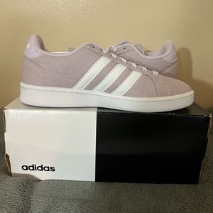 Women’s Adidas 9 in Lavender
